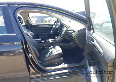 2015 Ford Fusion Se z USA, uszkodzony, nr VIN 3FA6P0H92FR247432